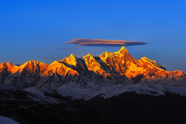 完美西藏以東，布宮，納木措，林芝，巴松措，魯朗林海，大峽谷，卡定溝6晚7日游