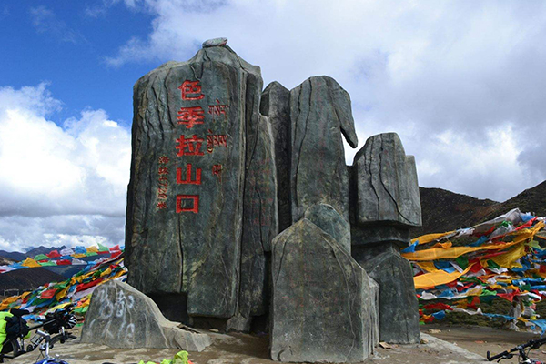 臻品環線，布宮，林芝，巴松措，大峽谷，拉姆拉錯，朗縣，澤當，羊湖6晚7日游