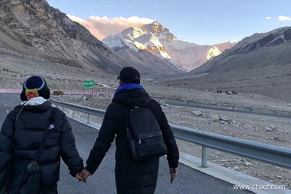 去西藏旅游必備物品